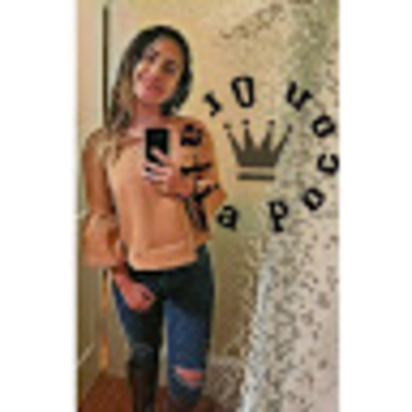 Meet your Posher, Oralia - Picture 1 of 1